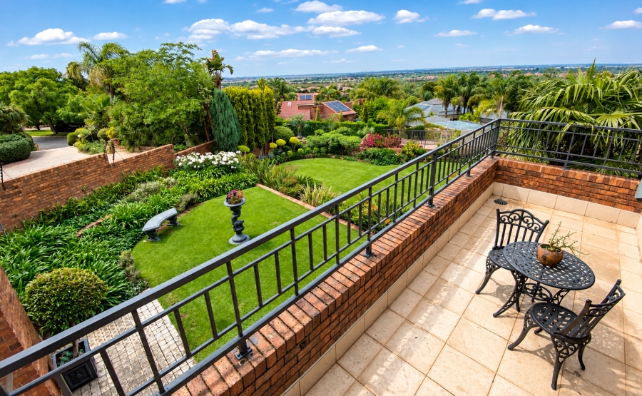 4 Bedroom Property for Sale in Wilkoppies North West